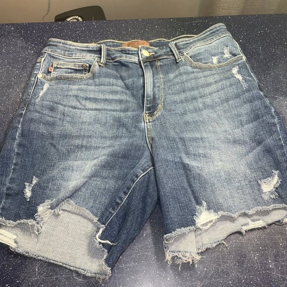 Judy Blue Cut Off Frayed Denim Shorts Medium Wash Distressed Stretch Sz XL - Picture 1 of 12